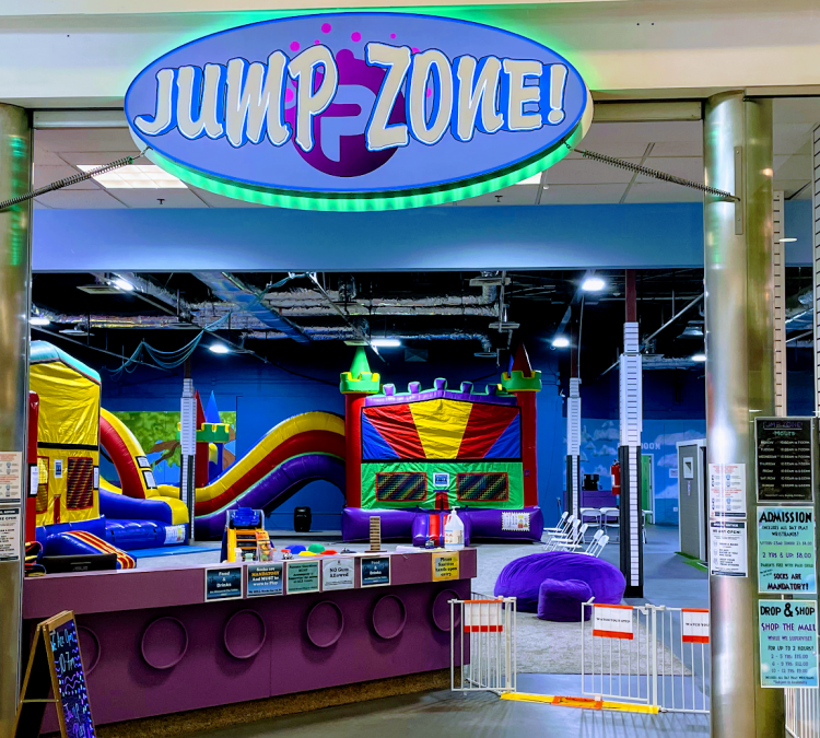 jennies-playhouse-jump-zone-photo